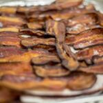 Can you eat cold cooked bacon?