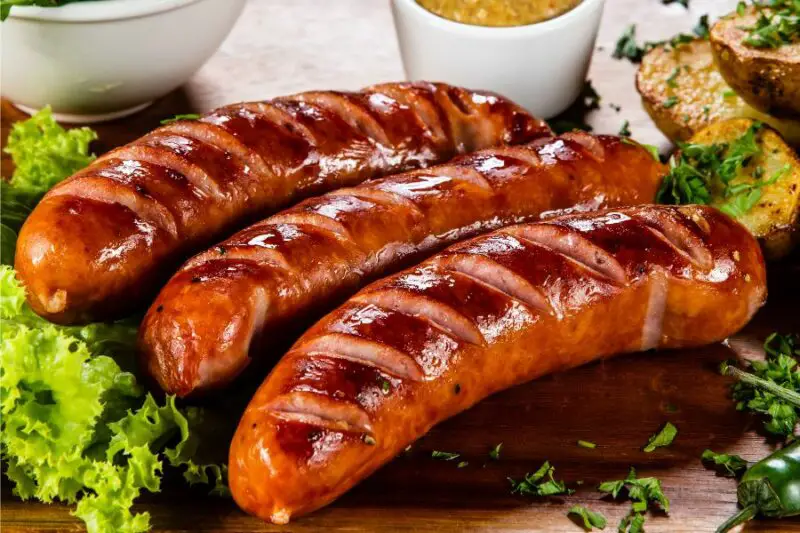 Can you eat cold cooked sausage the next day?