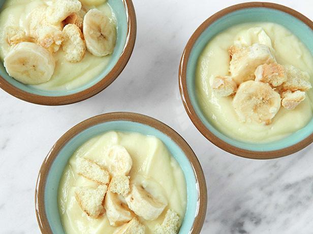 Easy homemade banana or plantain pudding