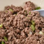 How much weight does ground beef lose after cooking?