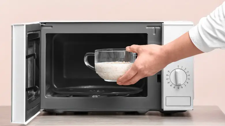 how to prevent water from overflowing in the microwave?