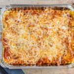 Is it okay to cook lasagna in an aluminum pan