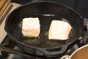 What internal temperature should halibut be cooked to? - what internal temperature should halibut be cooked to What internal temperature should halibut be cooked to? - what internal temperature should halibut be cooked to