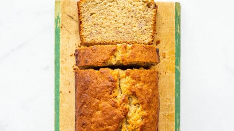 best answer what happens if you put too much baking soda in banana bread