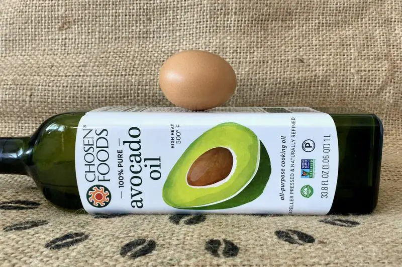 can i cook eggs with avocado oil