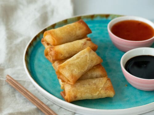 how do you cook frozen spring rolls