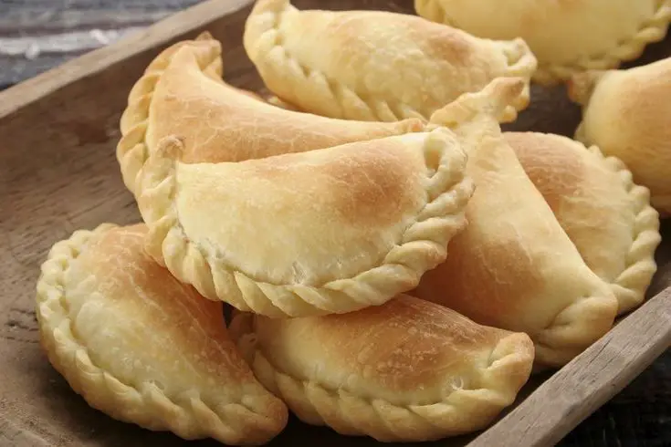 how long can baked empanadas stay