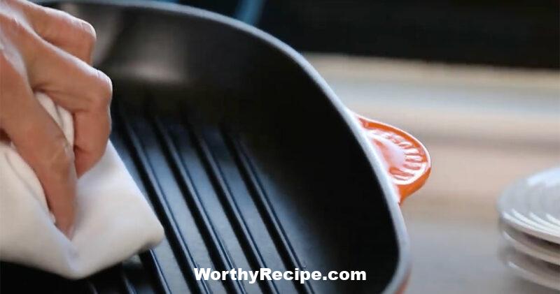 how to season a le creuset cast iron grill pan