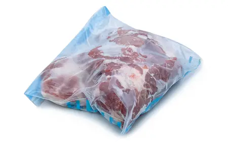 is it better to freeze raw or cooked beef