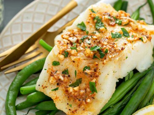 quick answer what is the texture of cooked cod