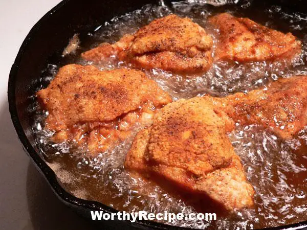 your question is it better to fry chicken in oil or shortening